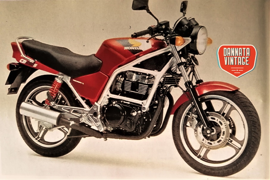 Suzuki GS 450 S, questa era forse una delle sue principali concorrenti sul mercato. 