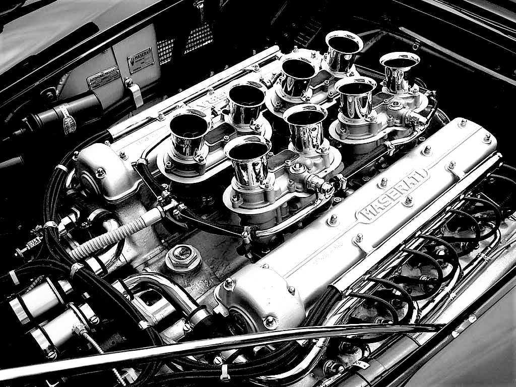Maserati 450S Costin Zagato, un motore bellissimo anche esteticamente. 