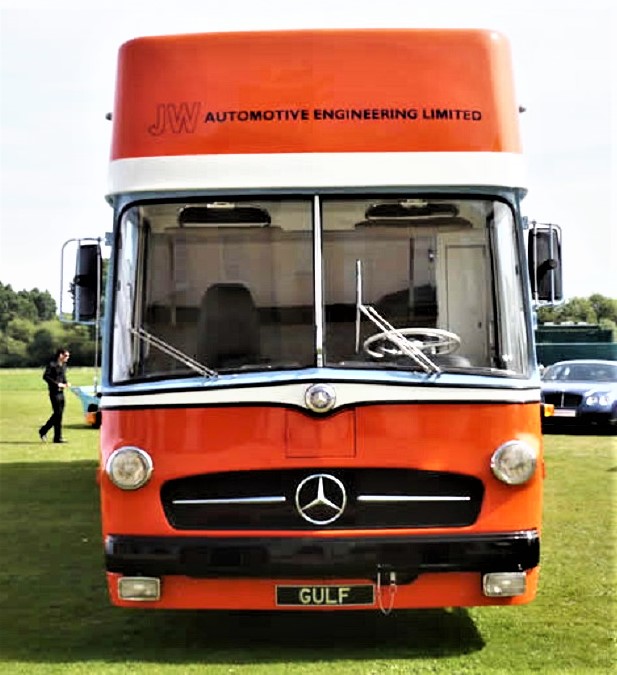 Mercedes 0317 Van Gulf Transporter 