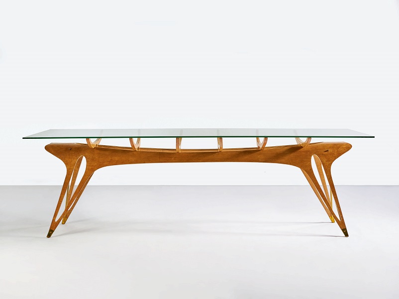 Design italiano, Carlo Mollino un suo tavolo pezzo unico battuta ad un'asta Sotheby's ad una cifra record, LINK.