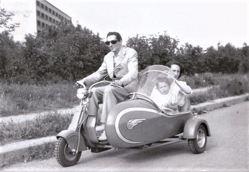 Sidecar Longhi, il modello NORMALE in una bellissima foto dell'epoca, dalla copertina. 