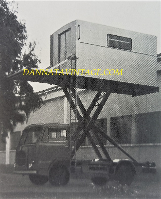 AERFER IMAM, 1960 sollevatore per rifornimento veicoli. 