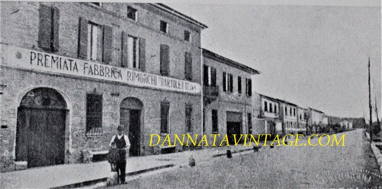 Dalla copertina la prima sede della Carrozzeria BARTOLETTI. 