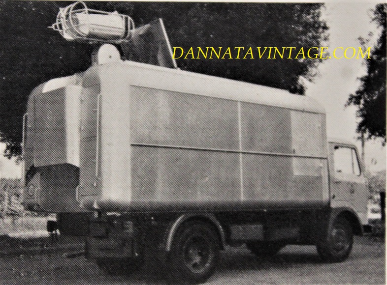 Carrozzeria BARTOLETTI, Ribaltabile per carico e compressione rifiuti urbani su base Fiat 650/N - 1961. 