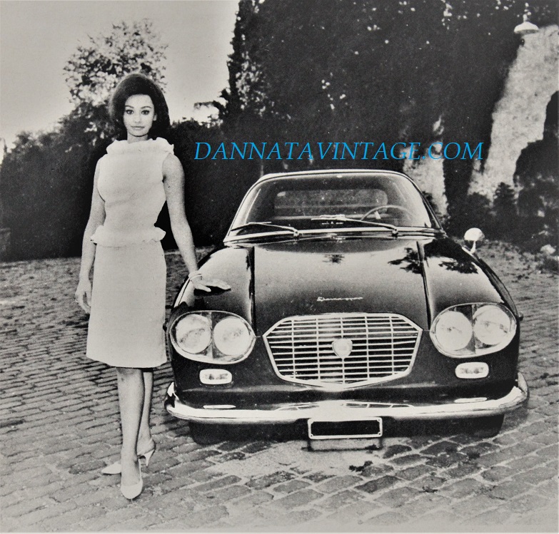 Lancia Flavia Sport, Dalla copertina una giovanissima Raffaella Carrà in posa vicina alla Lancia Zagato. 