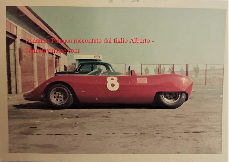 Armando Palanca, De Santis sport prototipo 1000 del 1965,disegno e modifica motore da parte di mio padre, unico esistente ed in possesso di un ex pilota toscano, ha corso varie volte tra cui il pilota Johnatan Williams che ha vinto il Gran premio di Monza con la De Santis F3.