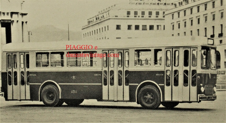 Piaggio, 1962 autobus a due assi con gruppi meccanici della Fiat.