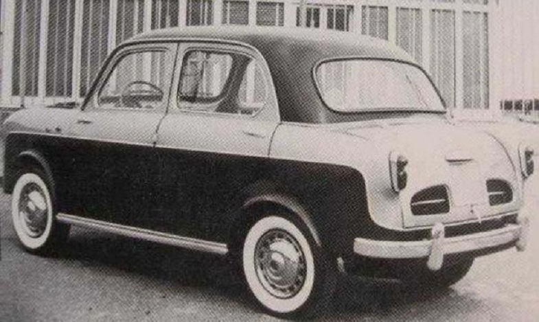 Carrozzeria Mantelli, 1957 Mantelli su Fiat 600 Modello Lusso a quattro Porte. 
