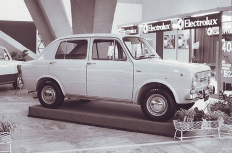 Carrozzeria Mantelli, 1964 - Fiat 850 con quattro porte.