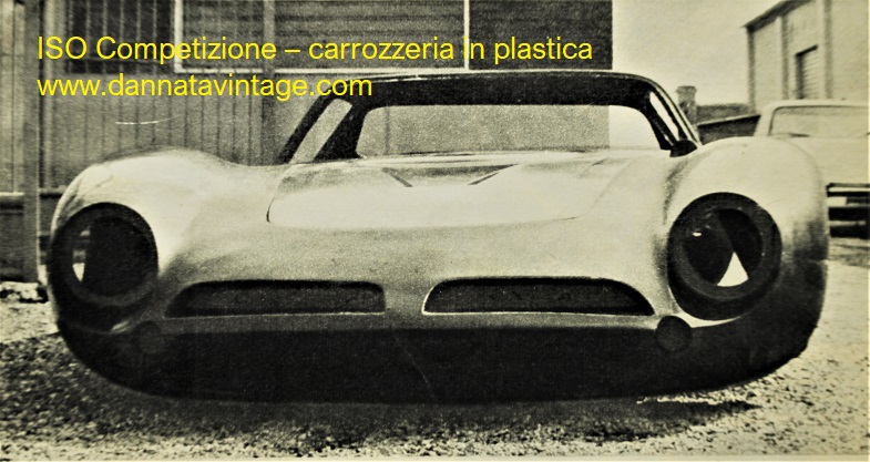 ISO Competizione carrozzeria in plastica Foto scattata fuori dal cantiere navale, con una carrozzeria pronta per essere montata. 