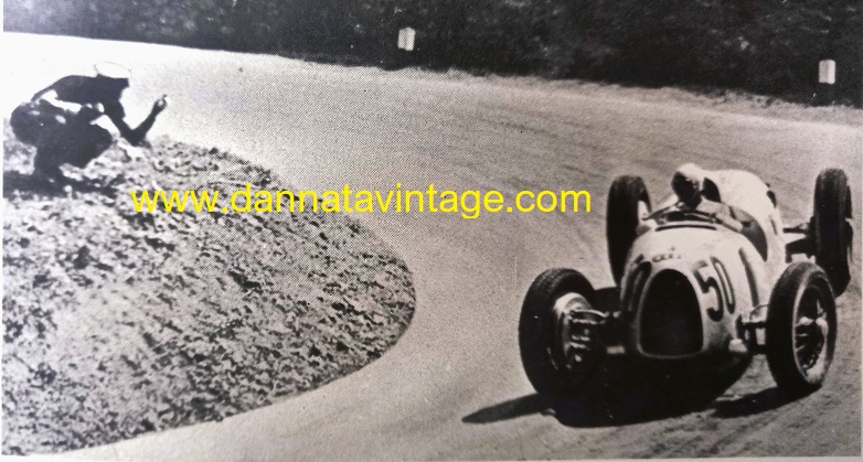 Coppa Acerbo 1936 Bernd Rosemeyer su Auto Union, il pilota tedesco fu uno dei più vincenti e completi di quegli anni. 