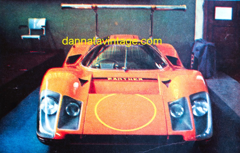 Bertone e la Panther, Un vivace arancione il colore scelto per la vettura esposta in quel Salone dell'Auto. 