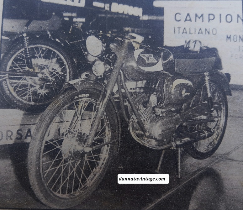 Salone di Milano Una versione sportiva di un ciclomotore a quattro tempi, il Corsarino proposto dalla Moto Morini.